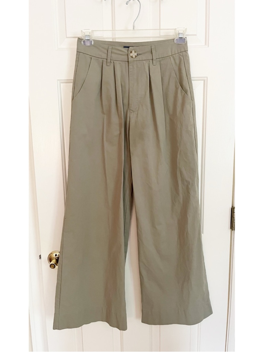 Indigo Rising light olive green wide leg pleated trousers 9/29